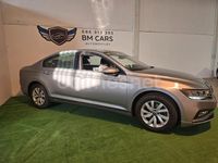 Usado VW Passat Business 150 CV (110 kW) 2020 Gris / plata Berlina