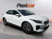 Usado Kia XCeed 120 CV (88 kW) 2022 Blanco SUV