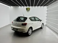 Begagnad Seat Ibiza Reference 70 HK (51 kW) 2014 Vit Sedan