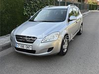 Usado Kia Ceed 90 CV (66 kW) 2009 Gris / plata Utilitario