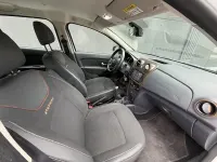 Usado Dacia Sandero Stepway 90 CV (66 kW) 2017 Blanco Berlina