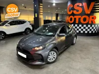 Usado Mazda 2 Selection 116 CV (85 kW) 2023 Gris Utilitario