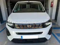 Usado Peugeot Rifter Allure 130 CV (95 kW) 2024 Blanco Monovolumen
