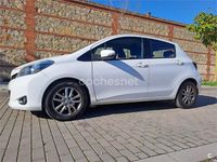 Usado Toyota Yaris Active 99 CV (72 kW) 2014 Blanco Utilitario