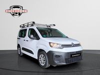Usado Citroën Berlingo Feel 102 CV (75 kW) 2023 Blanco Monovolumen