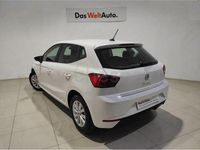 Usado Seat Ibiza Style 110 CV (80 kW) 2022 Blanco Berlina
