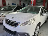 Usado Peugeot 2008 Allure 110 CV (80 kW) 2018 Blanco SUV
