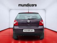 Usado VW Polo Trendline 75 CV (55 kW) 2002 Negro Utilitario