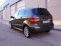 Usado Mercedes B200 193 CV (141 kW) 2009 Marrón Monovolumen