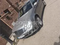 Usado Mercedes E220 Elegance 150 CV (110 kW) 2007 Beige Berlina