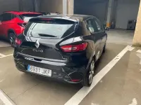 Usado Renault Clio IV 90 CV (66 kW) 2015 Negro Berlina