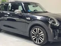 Usado Mini Cooper SE 135 kW (184 CV) 2023 Negro Utilitario