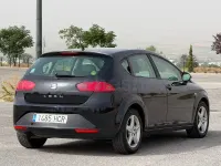 Usado Seat Leon Style 105 CV (77 kW) 2011 Negro Utilitario