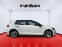 Usado VW Golf VII Advance 131 CV (96 kW) 2019 Blanco Berlina