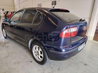 Usado Seat Leon Sport 110 CV (80 kW) 2001 Azul Utilitario
