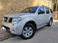 Usado Nissan Pathfinder XE 174 HP (127 kW) 2006 Prateado SUV