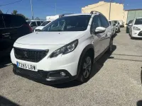 Usado Peugeot 2008 Signature Sky 99 CV (72 kW) 2019 Blanco SUV