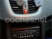 Usado Peugeot 207 90 CV (66 kW) 2007 Azul Berlina