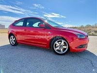 Usado Ford Focus Sport 115 CV (84 kW) 2007 Rojo Berlina