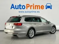 Usado VW Passat Advance 150 CV (110 kW) 2015 Gris / plata Familiar