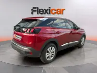 Usado Peugeot 3008 Style 131 CV (96 kW) 2021 Rojo SUV