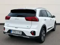 Usado Kia Niro 141 CV (103 kW) 2022 Blanco SUV