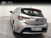 Usado Toyota Corolla Active 122 CV (89 kW) 2022 Gris / plata Berlina