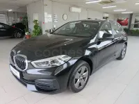 Usado BMW 118 Comfort Edition 150 CV (110 kW) 2023 Negro Utilitario
