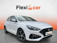 Usado Hyundai i30 136 CV (100 kW) 2022 Blanco Berlina