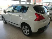 Usado Peugeot 3008 Style 115 CV (84 kW) 2013 Blanco Familiar