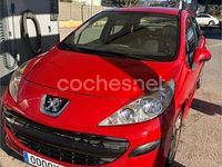 Usado Peugeot 207 90 CV (66 kW) 2007 Rojo Berlina