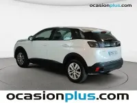 Usado Peugeot 3008 Active 130 CV (95 kW) 2021 Blanco SUV