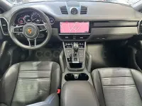 Usado Porsche Cayenne 462 CV (339 kW) 2020 Gris / plata SUV