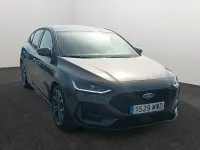 Usado Ford Focus ST-Line X 125 CV (91 kW) 2024 Gris / plata Berlina