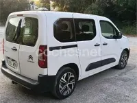 Usado Citroën Berlingo Feel 102 CV (75 kW) 2022 Blanco Monovolumen