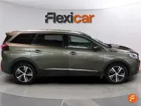 Usado Peugeot 5008 Allure 130 CV (95 kW) 2020 Verde SUV
