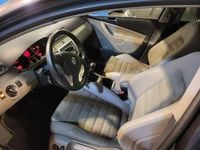 Usado VW Passat Highline 140 CV (102 kW) 2007 Marrón Berlina