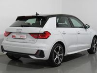 Usado Audi A1 Sportback 110 CV (80 kW) 2023 Blanco glaciar (metalizado)/techo negro mito Utilitario