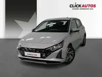 Usado Hyundai i20 101 CV (74 kW) 2025 Gris Utilitario