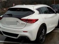 Usado Infiniti Q30 Sport Tech 170 CV (125 kW) 2016 Blanco Utilitario