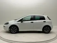 Usado Fiat Punto Easy 69 CV (50 kW) 2015 Blanco Utilitario