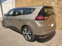 Usado Renault Scenic E-Tech Zen 140 CV (102 kW) 2019 Beige Monovolumen