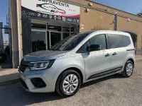 Usado Renault Kangoo 95 CV (69 kW) 2025 Gris / plata Monovolumen
