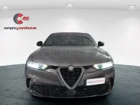 Usado Alfa Romeo Tonale Sprint 130 CV (95 kW) 2022 Gris / plata SUV