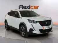 Usado Peugeot 2008 Allure 101 CV (74 kW) 2022 Blanco SUV