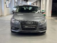 Usado Audi A3 Attraction 110 CV (80 kW) 2014 Gris / plata Berlina