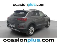 Usado VW T-Roc Life 110 CV (80 kW) 2024 Gris / plata SUV