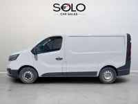 Usado Renault Trafic 131 CV (96 kW) 2022 Blanco Monovolumen