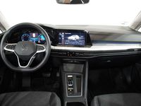 Usado VW Golf VIII Life 115 CV (84 kW) 2023 Negro profundo (efecto perla) Berlina