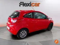 Usado Ford Ka Titanium 69 CV (50 kW) 2015 Rojo Utilitario